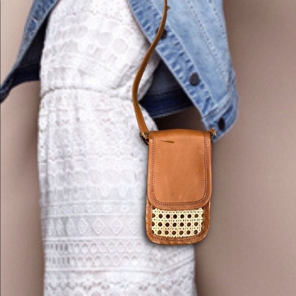 Small Crossbody Purse Leather Rattan Phone Purse Smaller Straw Wicker Purse - Picture 3 of 14